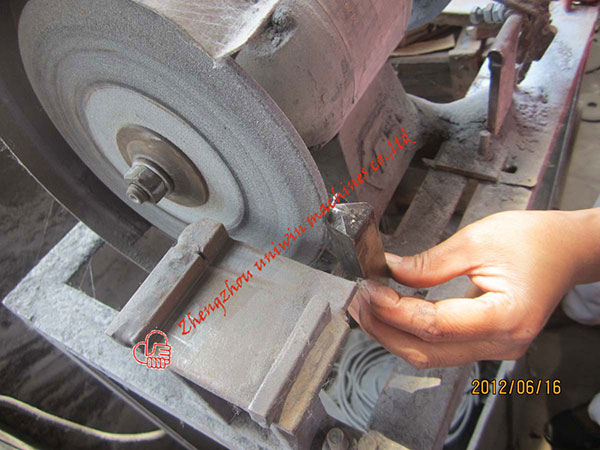 nail cutter grinding machine